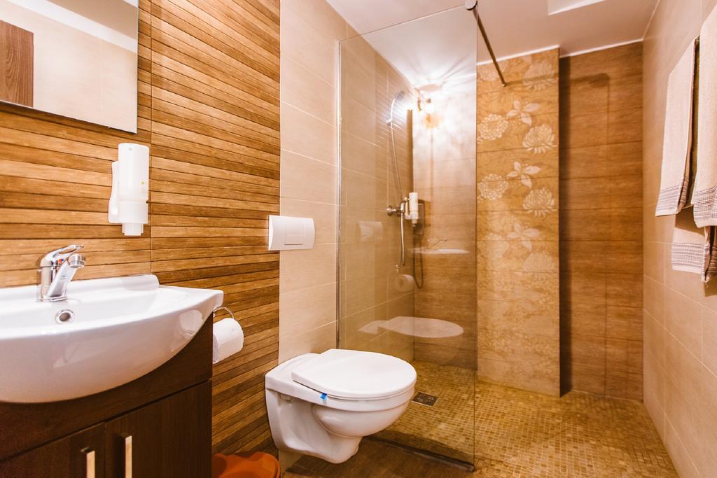 Casa Domeniile Vinului Hotel Aiud Buitenkant foto