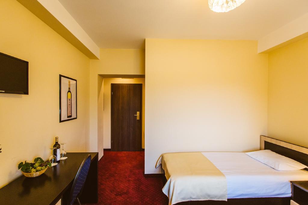 Casa Domeniile Vinului Hotel Aiud Buitenkant foto